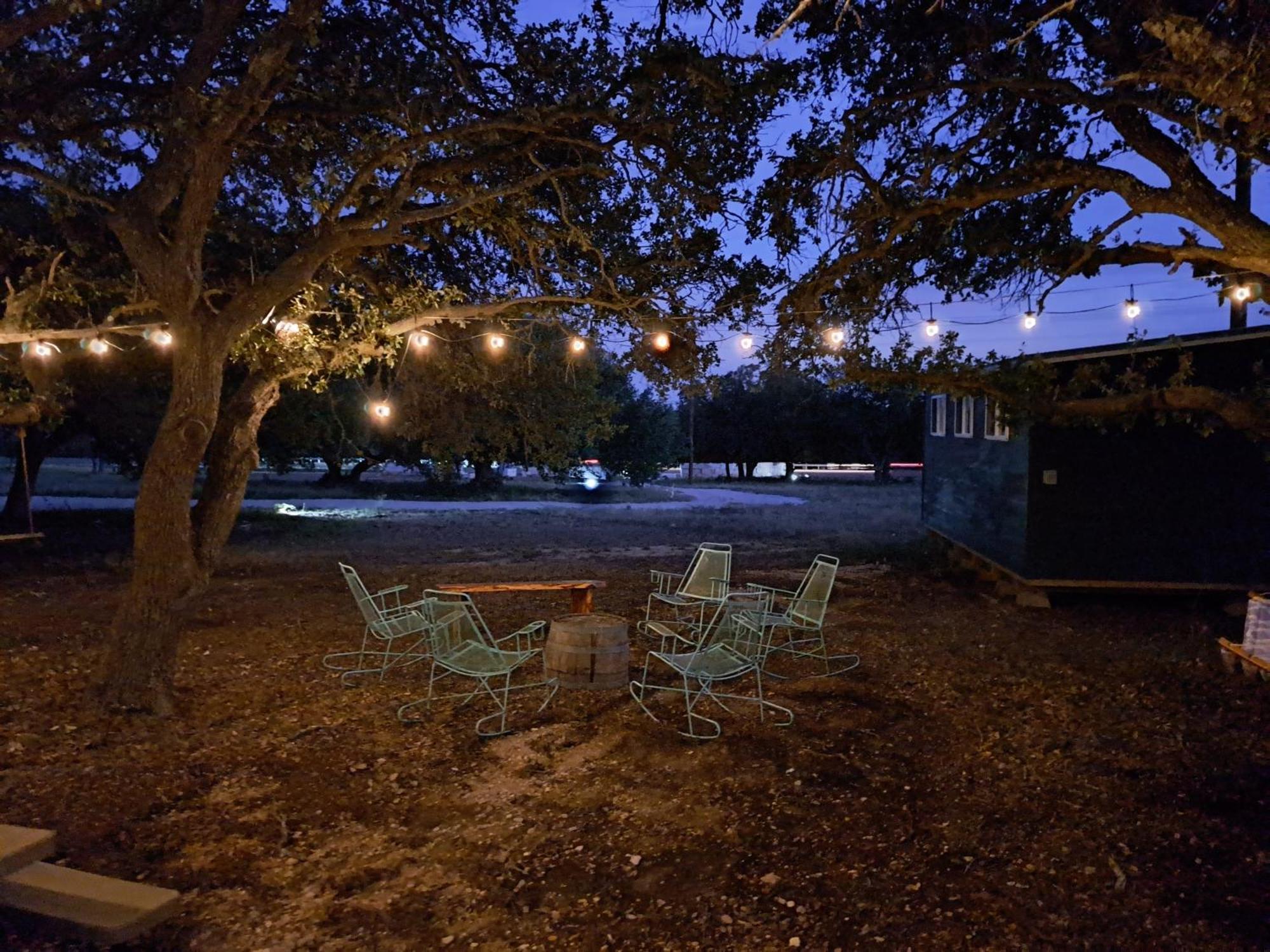 Вилла The Container Retreat @ 290 Wine Trail #1 Escape To Hye, Tx Экстерьер фото